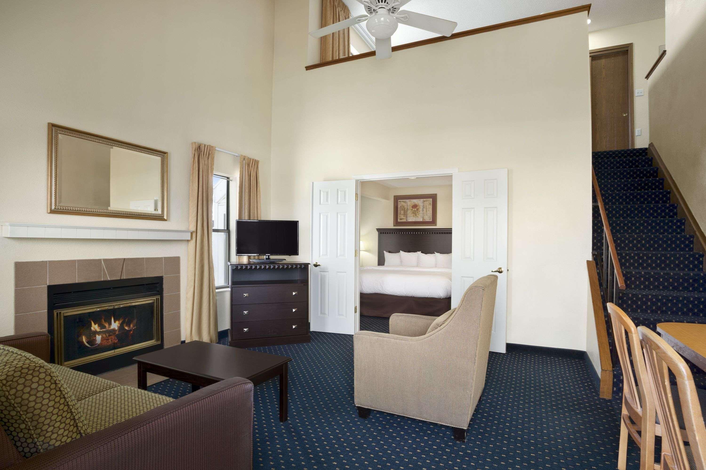 Hawthorn Extended Stay By Wyndham Fort Wayne Exteriör bild